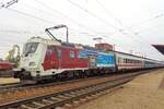 Am 20 September 2018 steht Werbelok 380 013 in Pardubice hl.n.