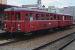 M131-1549 verlasst als Sonderzug (eine von etwa 20 den Tag) Benesov u Prahy am 27 September 2025.