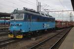 CD Cargo 130 022 schleppt am regnerischen 26 September 2025 ein LGAG durch Kolín.