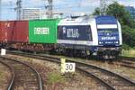 Bei Bratislava-Vinohrady legt sich am 25 Juni 2022 Metrans 761 002 in die Kurve.