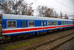 Der Gleismesswagen CZ-SZCZ 99 54 93-62 005-9 der Spr�va �eleznic (S�CZ) steht am 24.11.2022 hinter der Vectron 193 901-6 bei Karl�tejn (deutsch Karlstein, zum Bezirk Beroun).