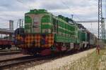 Zurückgefarbt in Originalschema steht M40-114 mit ein Gleisbauzug am 12 Mai 2018 in Kelenföld.